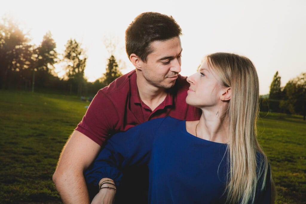 Marie et Kevin lors de leur séance d'engagement par le Studio Salvucci