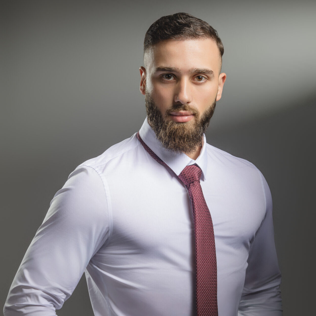 Ahmet en portrait professionnel au Studio Salvucci