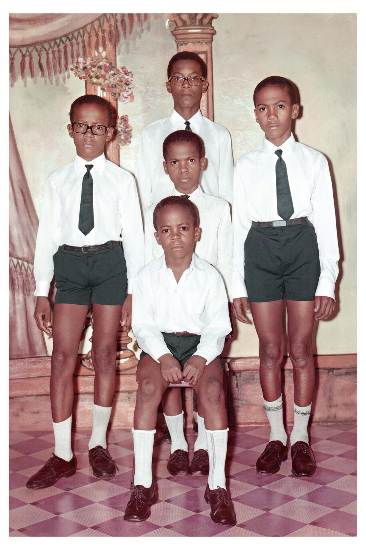 Restauration,Restauration Photo,Retouche photo ancienne,Reparation photo déchirée,Nettoyage numérique,Héritage familial,Généalogie,Archives photographiques,Conservation de souvenirs,Tirage,Tirage d'art,Metz,Photographe Metz