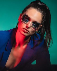 « Spikelihood Experiment » - MUA : Anaïs Oury - Model : Morgane Macel