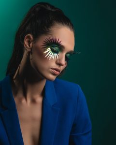 « Spikelihood Experiment » - MUA : Anaïs Oury - Model : Morgane Macel