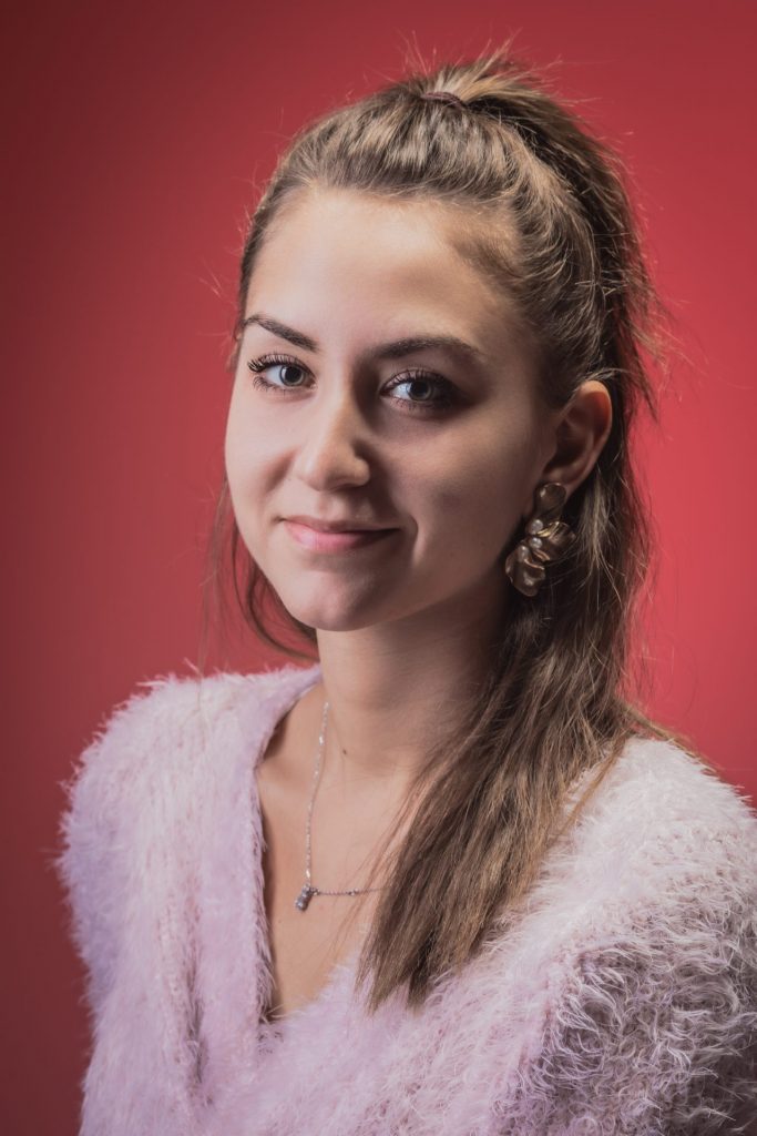 Julie R. au Studio Salvucci, Montigny-Lès-Metz, Lorraine, France