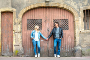 Mélina et Jordi lors de leur séance d'engagement par le Studio Salvucci