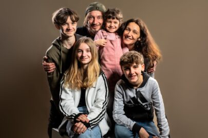 Lenny, Lison, Tom, Romane, Sabrina, Charlie au Studio Salvucci, Montigny-Lès-Metz, Lorraine, France Lenny, Lison, Tom, Romane, Sabrina, Charlie au Studio Salvucci, Montigny-Lès-Metz, Lorraine, France
