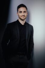Julien M. portrait professionnel LinkedIn, CV au studio Salvucci à Montigny-Lès-Metz, Lorraine
